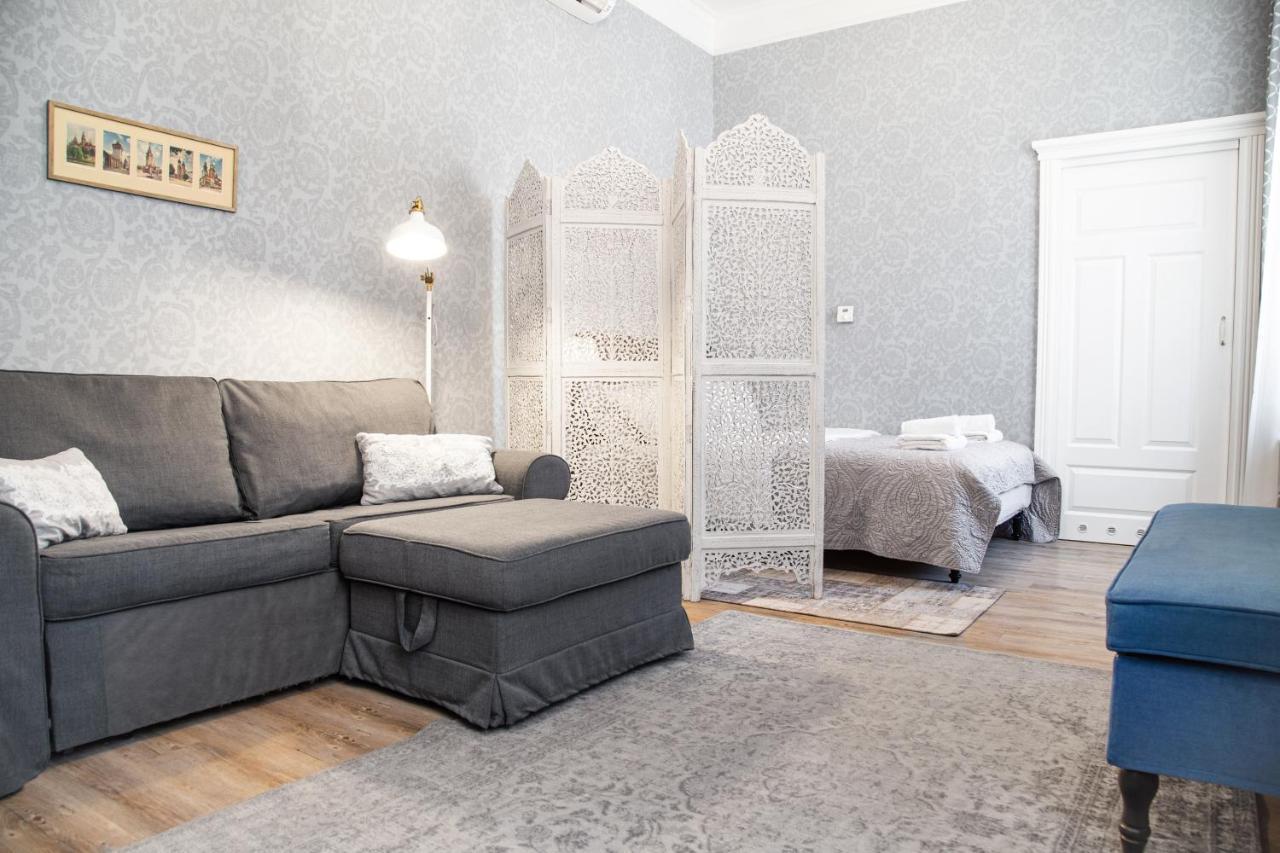 Househost Apartment :Zacisze Street Krakow Luaran gambar