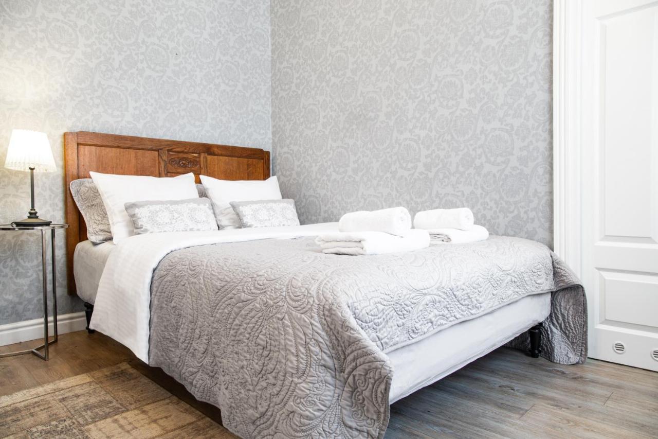Househost Apartment :Zacisze Street Krakow Luaran gambar